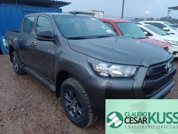 TOYOTA HILUX  24/25