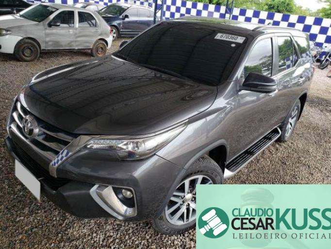 TOYOTA HILUX SW4 21/21